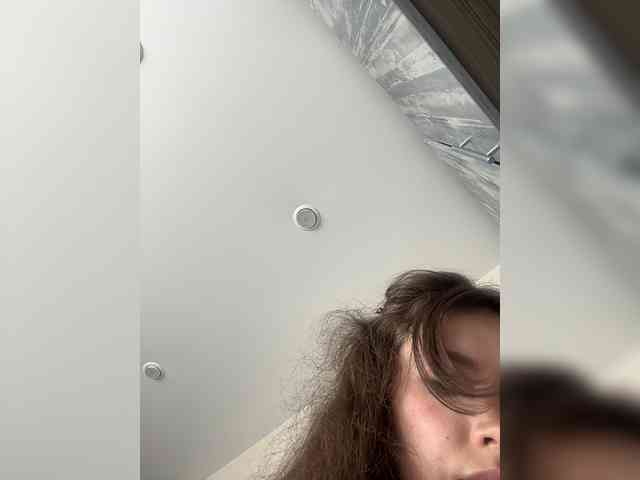 YourLadyyy webcam