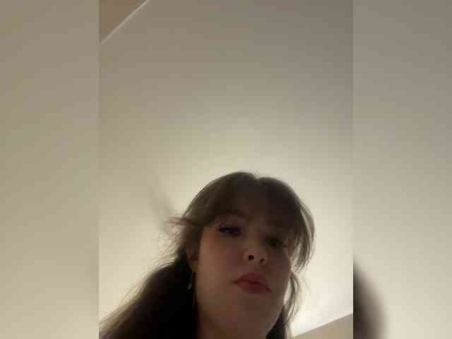 YourLadyyy webcam