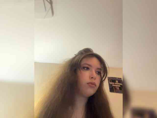 YourLadyyy webcam