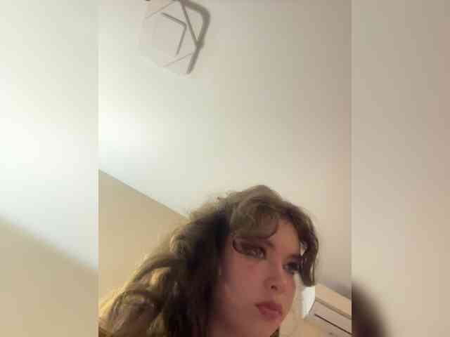 YourLadyyy webcam