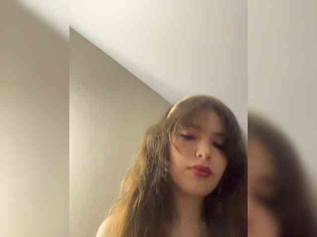 YourLadyyy webcam