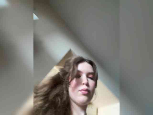 YourLadyyy webcam