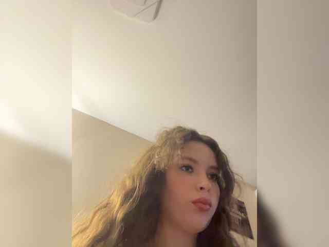 YourLadyyy webcam