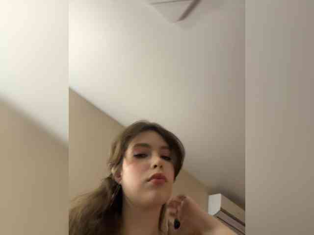 YourLadyyy webcam