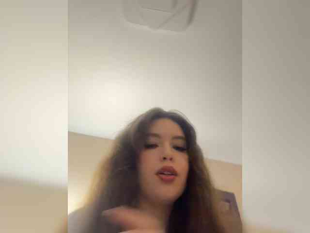 YourLadyyy webcam