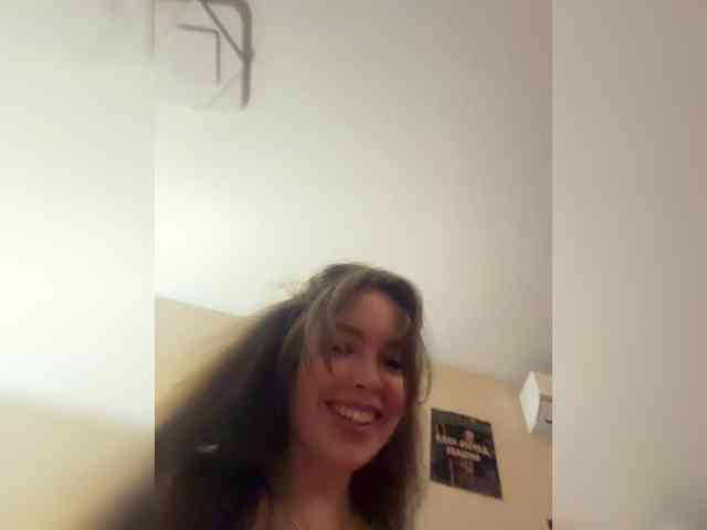 YourLadyyy webcam