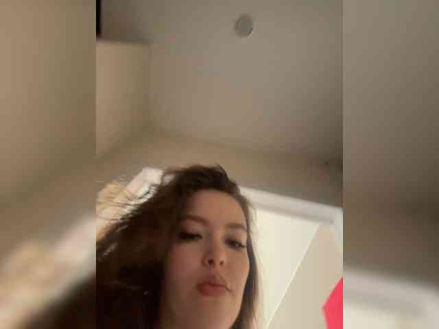 YourLadyyy webcam
