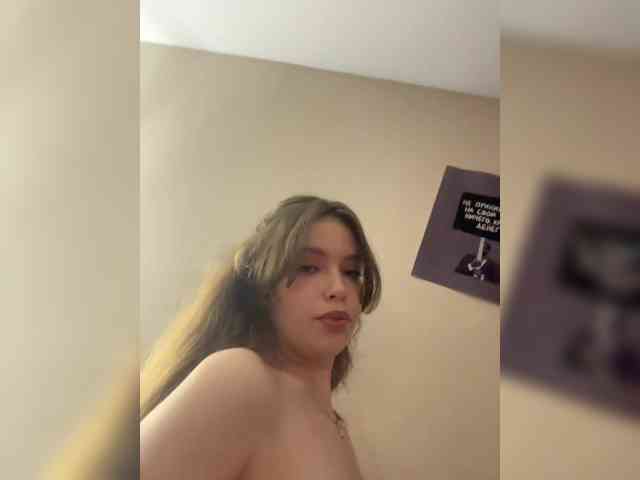 YourLadyyy webcam