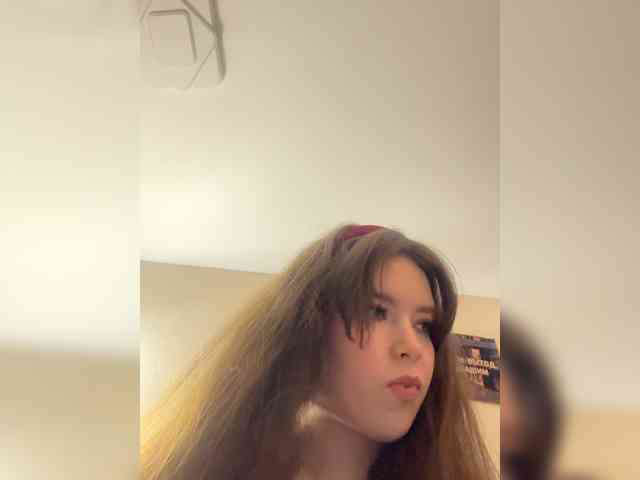 YourLadyyy webcam