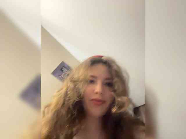 YourLadyyy webcam