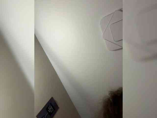 YourLadyyy webcam
