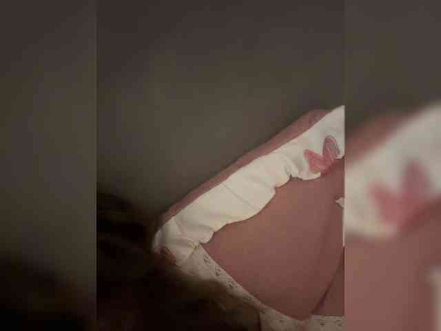 YourLadyyy webcam