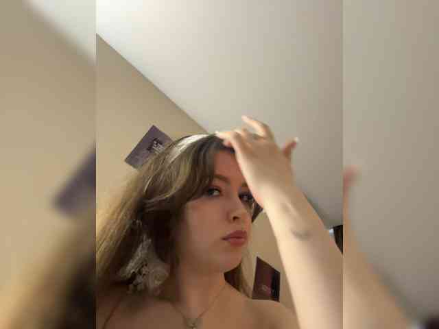 YourLadyyy webcam