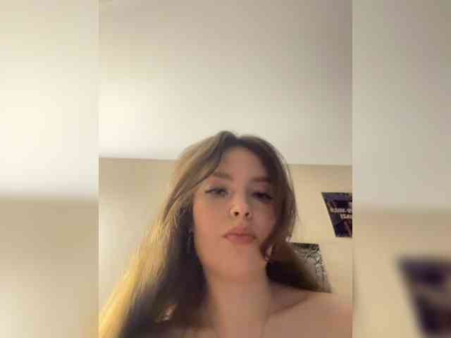 YourLadyyy webcam