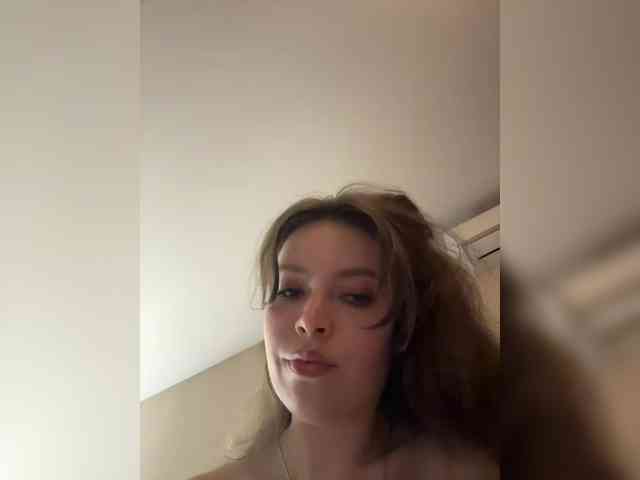 YourLadyyy webcam