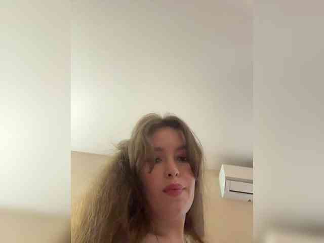 YourLadyyy webcam