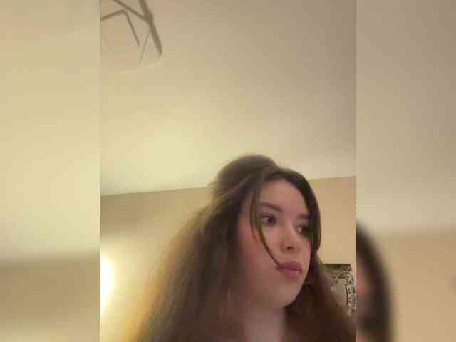 YourLadyyy webcam