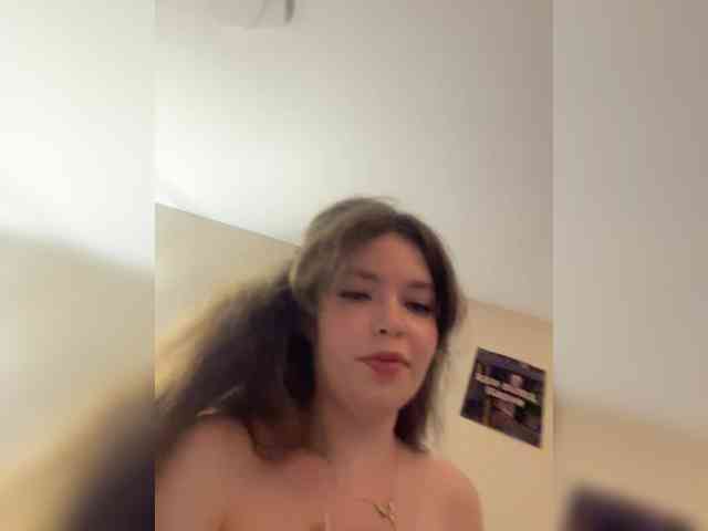 YourLadyyy webcam