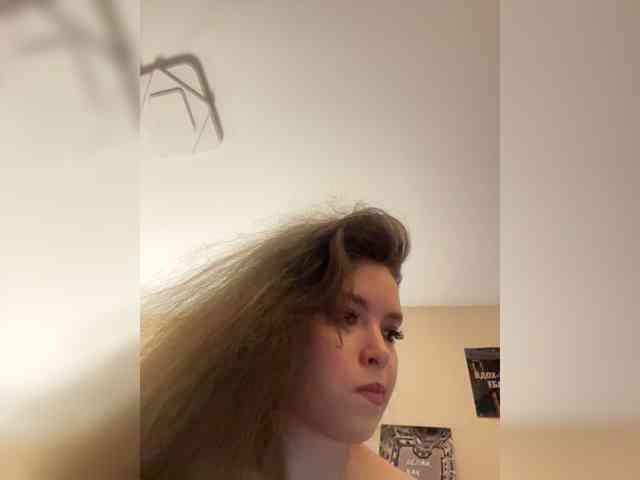 YourLadyyy webcam
