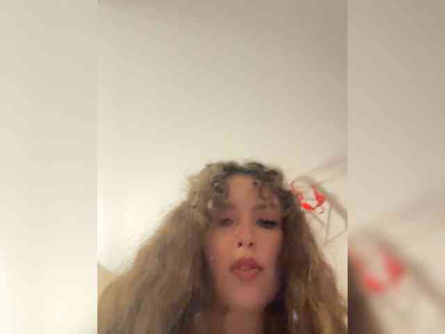 YourLadyyy webcam