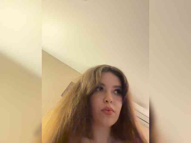 YourLadyyy webcam