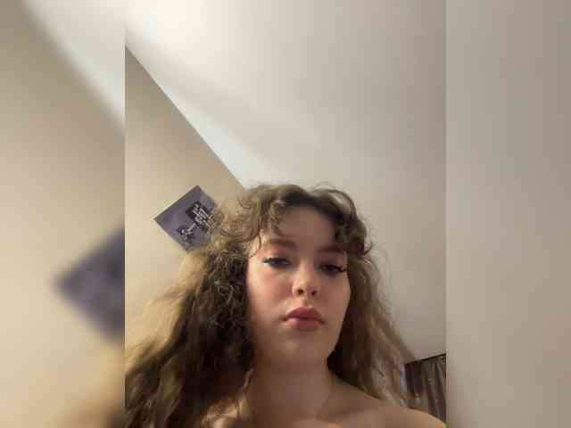 YourLadyyy webcam