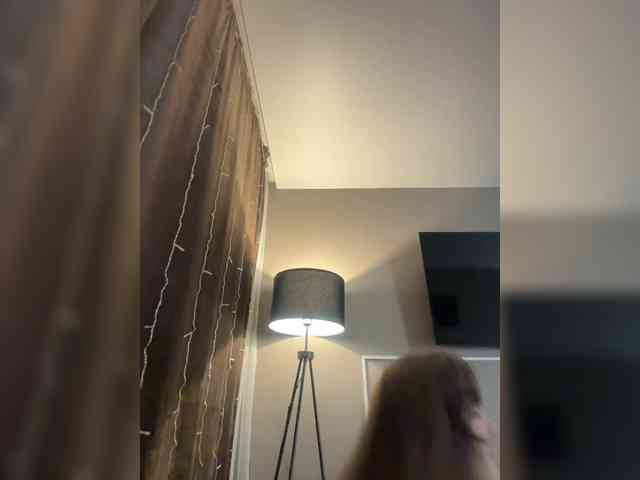 YourLadyyy webcam