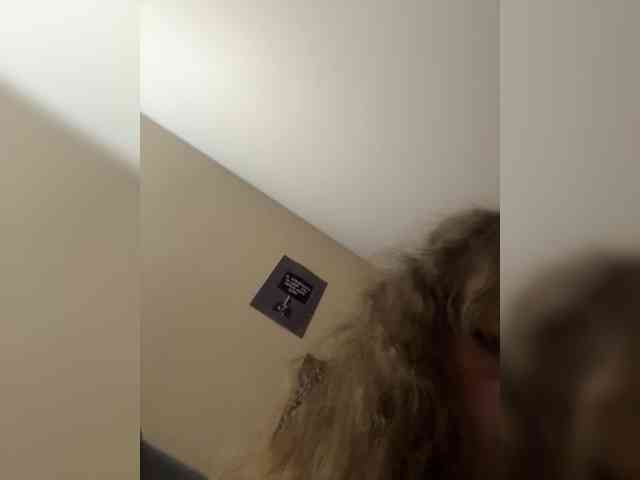 YourLadyyy webcam