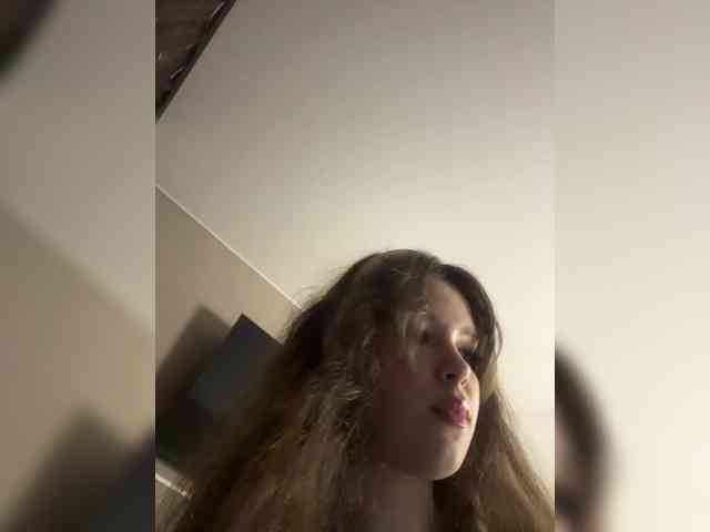 YourLadyyy webcam