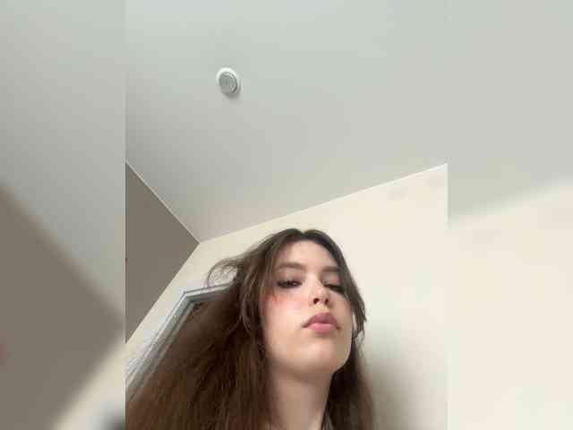 YourLadyyy webcam