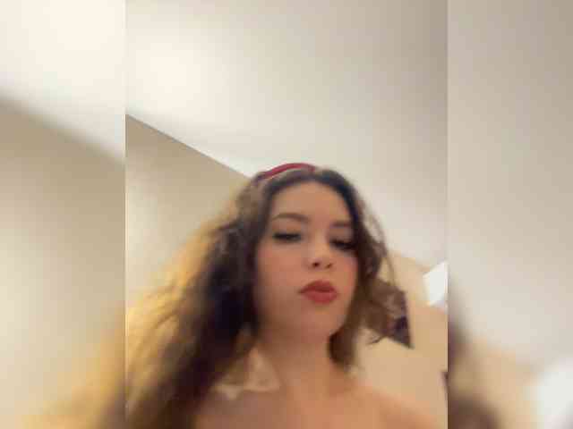 YourLadyyy webcam