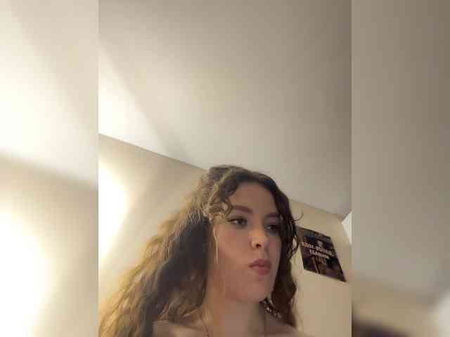 YourLadyyy webcam