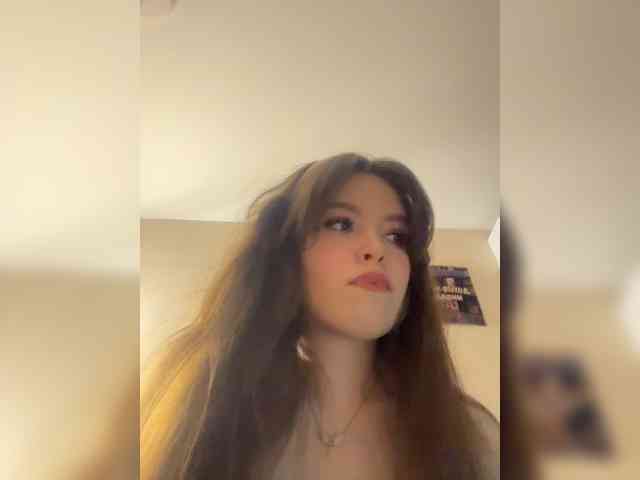 YourLadyyy webcam