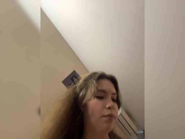YourLadyyy webcam