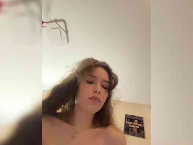 YourLadyyy webcam