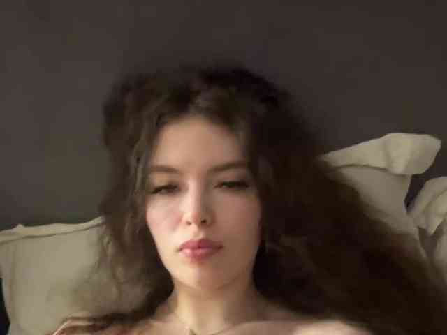 YourLadyyy webcam
