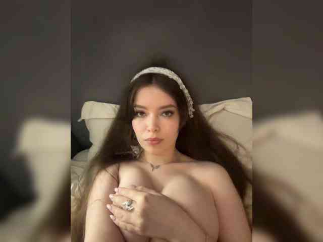YourLadyyy webcam