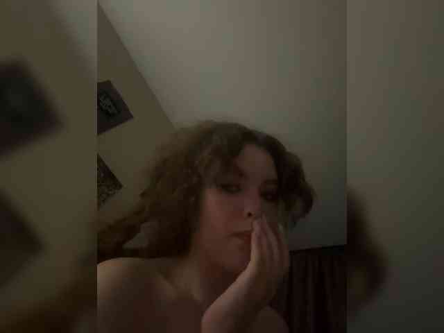 YourLadyyy webcam