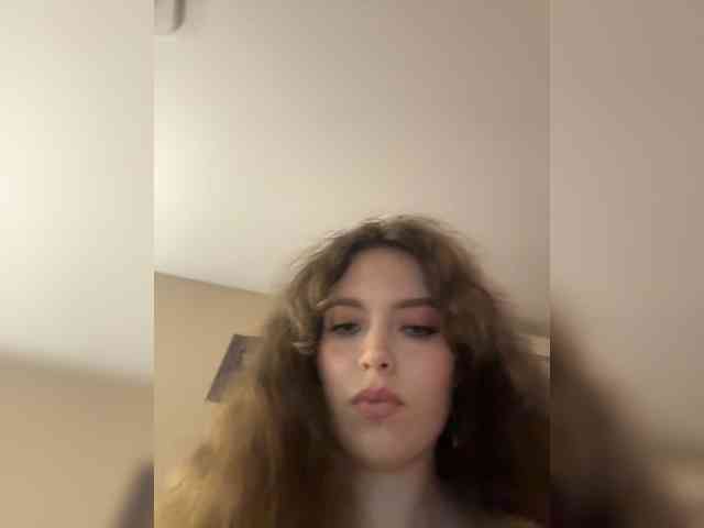 YourLadyyy webcam