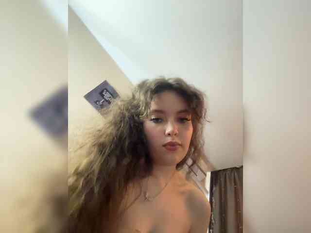 YourLadyyy webcam