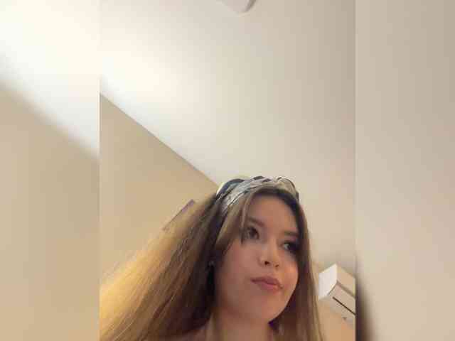 YourLadyyy webcam
