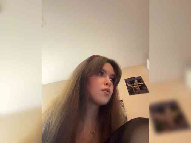 YourLadyyy webcam