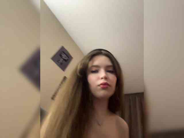 LadyEmily Live Webcam on BongaCams