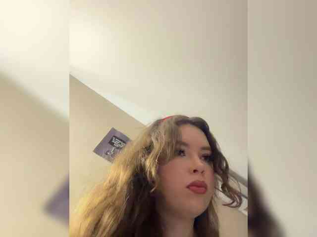 YourLadyyy webcam