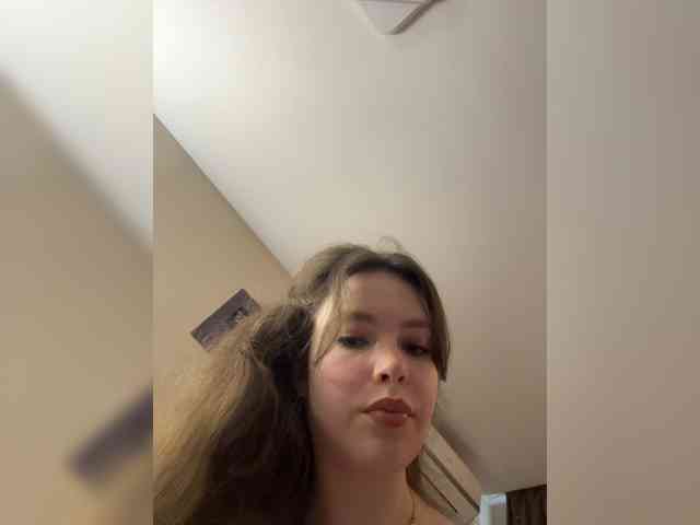 YourLadyyy webcam