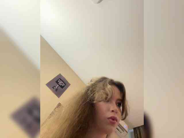 YourLadyyy webcam