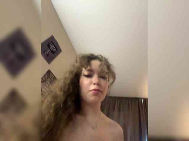 LadyEmily Sex Cam Show