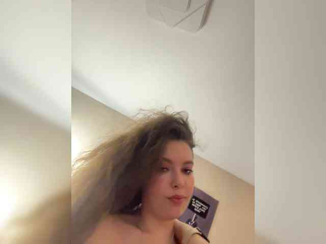 YourLadyyy webcam