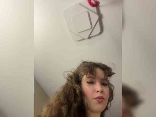 YourLadyyy webcam