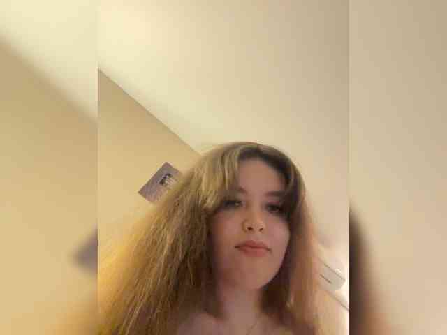 YourLadyyy webcam